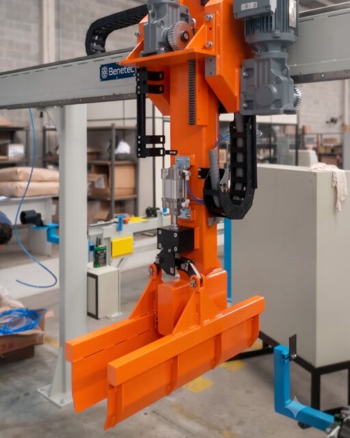 Cada equipamento desenvolvido pela Benetec faz parte de um objetivo maior: tornar a sua operação mais eficiente.

Nossa equipe projeta soluções para todas as etapas da linha de extrusão de alumínio, unindo tecnologia nacional, know-how europeu e uma engenharia voltada para a realidade da indústria brasileira.

Acesse o link da bio e fale com nossos especialistas.